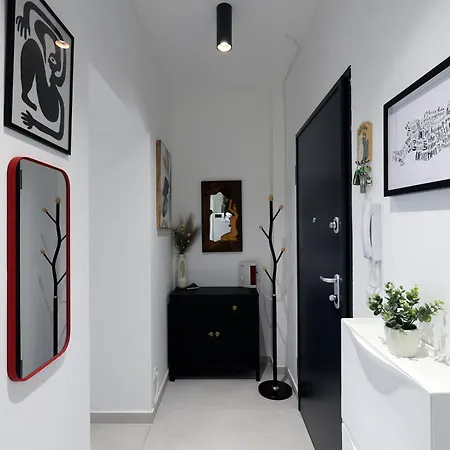 The Linden Tree Apartment *